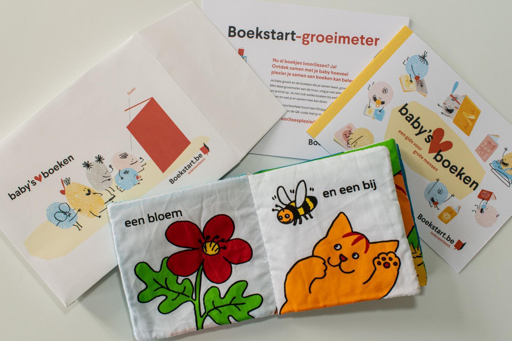 Het Boekstart-pakket voor baby's dat je kan afhalen in een Huis van het Kind.